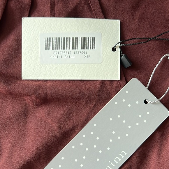 Danielrainn short story NWT XS petite blouse - Picture 8 of 8